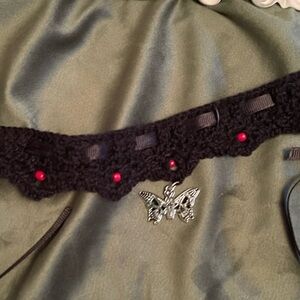 Darkwing Choker – With Silver Moth & Skull Wings Pendant